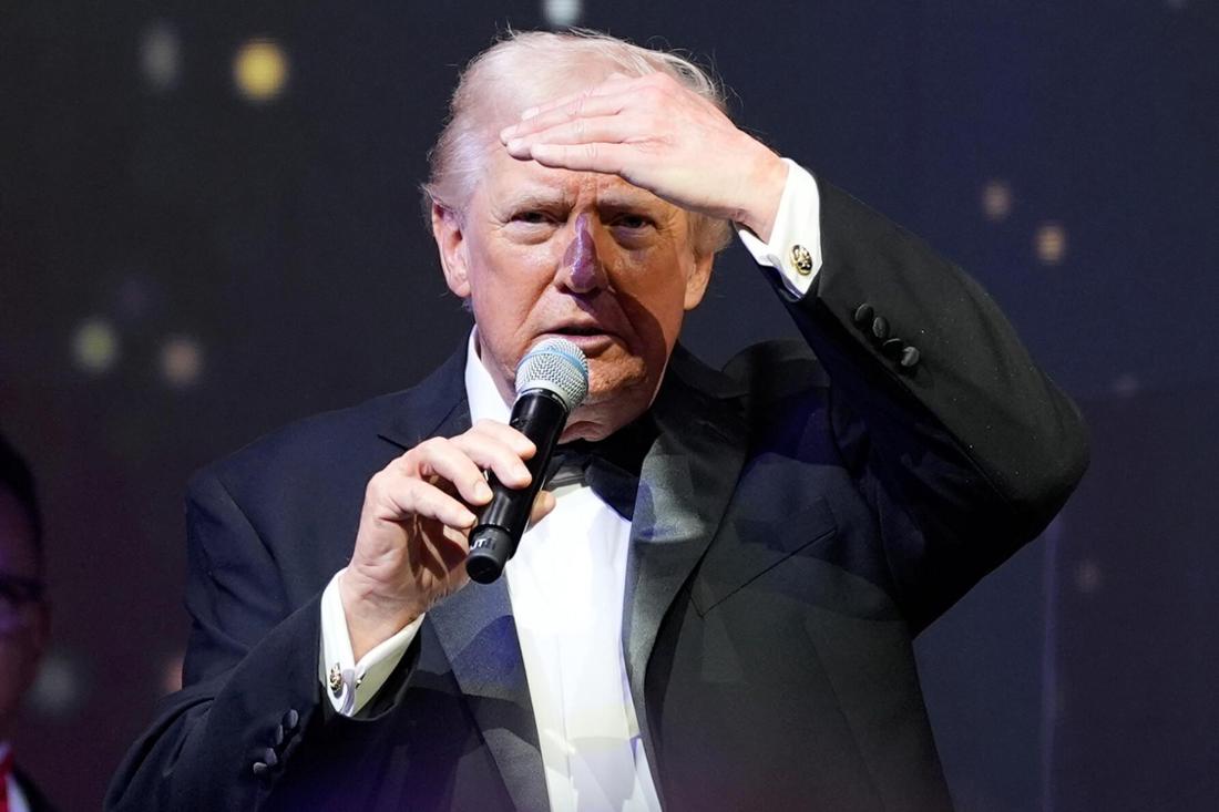 
Feierte im Smoking in Mar-a-Lago eine Silvester-Gala: US-Präsident Donald Trump.