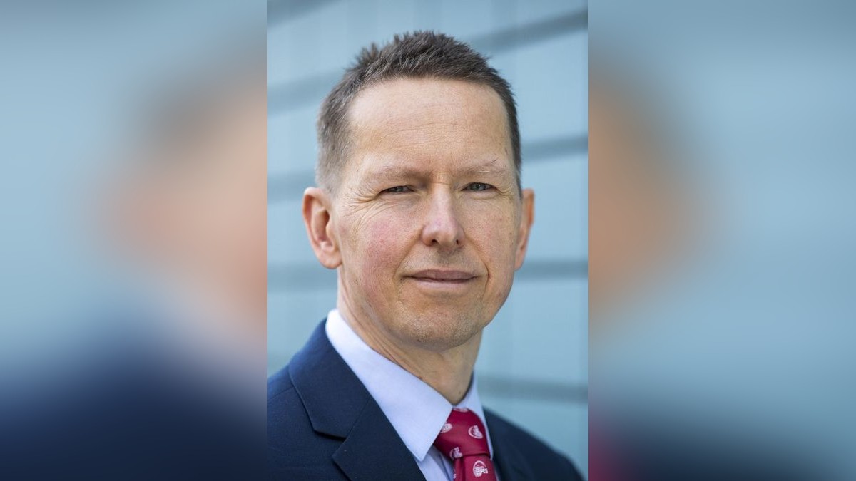 Kai Strunz leitet das Fachgebiet Energieversorgungsnetze und Integration Erneuerbarer Energien (SENSE) an der Technischen Universität Berlin. 