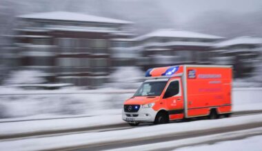 Wintereinbruch führt zu Unfällen und Verkehrseinschränkungen
