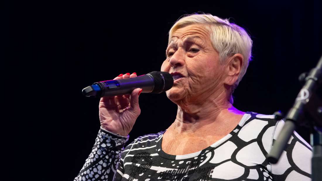 Jazz Gitti auf der Bühne