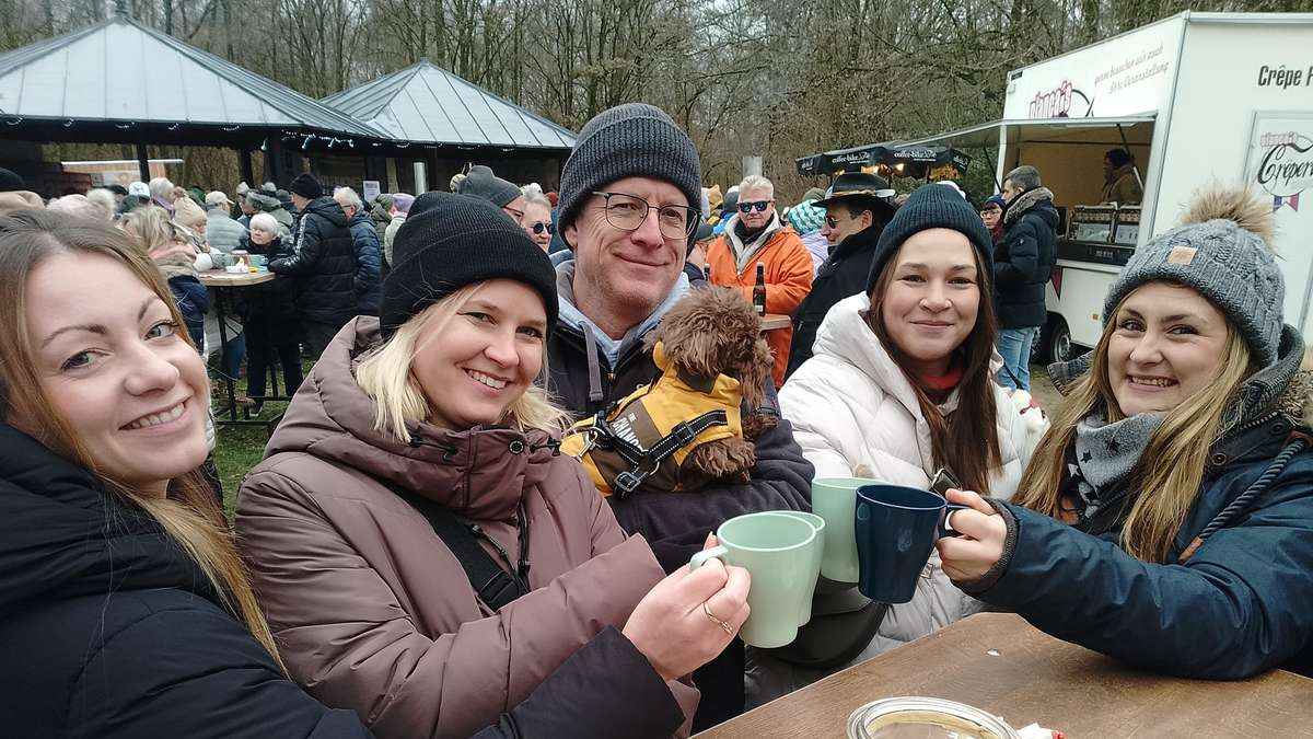 Minus sechs Grad können Glühweinkerb in Münster nichts anhaben