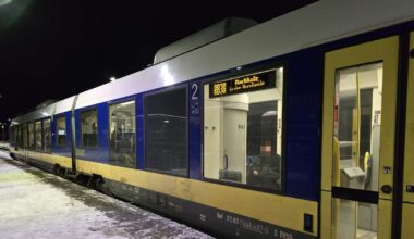 Fahrgäste ärgern sich über Verspätungen und Ausfälle bei „Start“