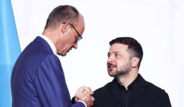 Debatte über NATO-Friedenstruppe läuft – Russland attackiert Odessa