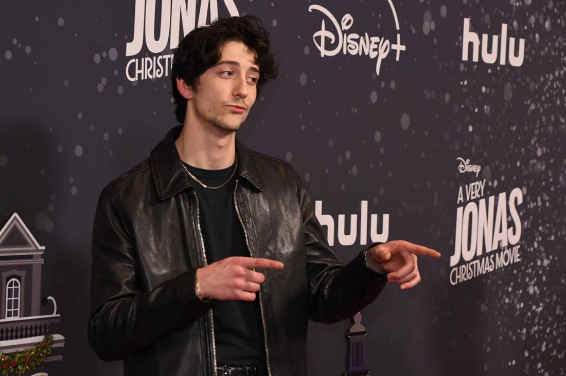 Milo Manheim, Schauspieler