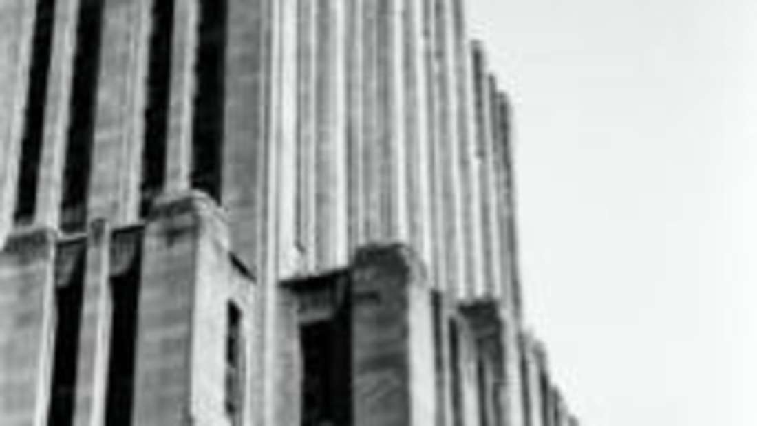 Simon L. Leo präsentiert analoge Schwarz-weiß Fotografie