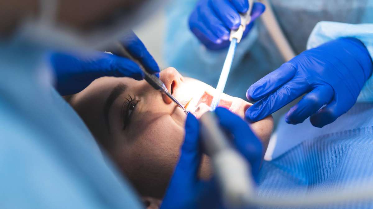 Kariesbakterium steht im Verdacht, Parkinson zu begünstigen