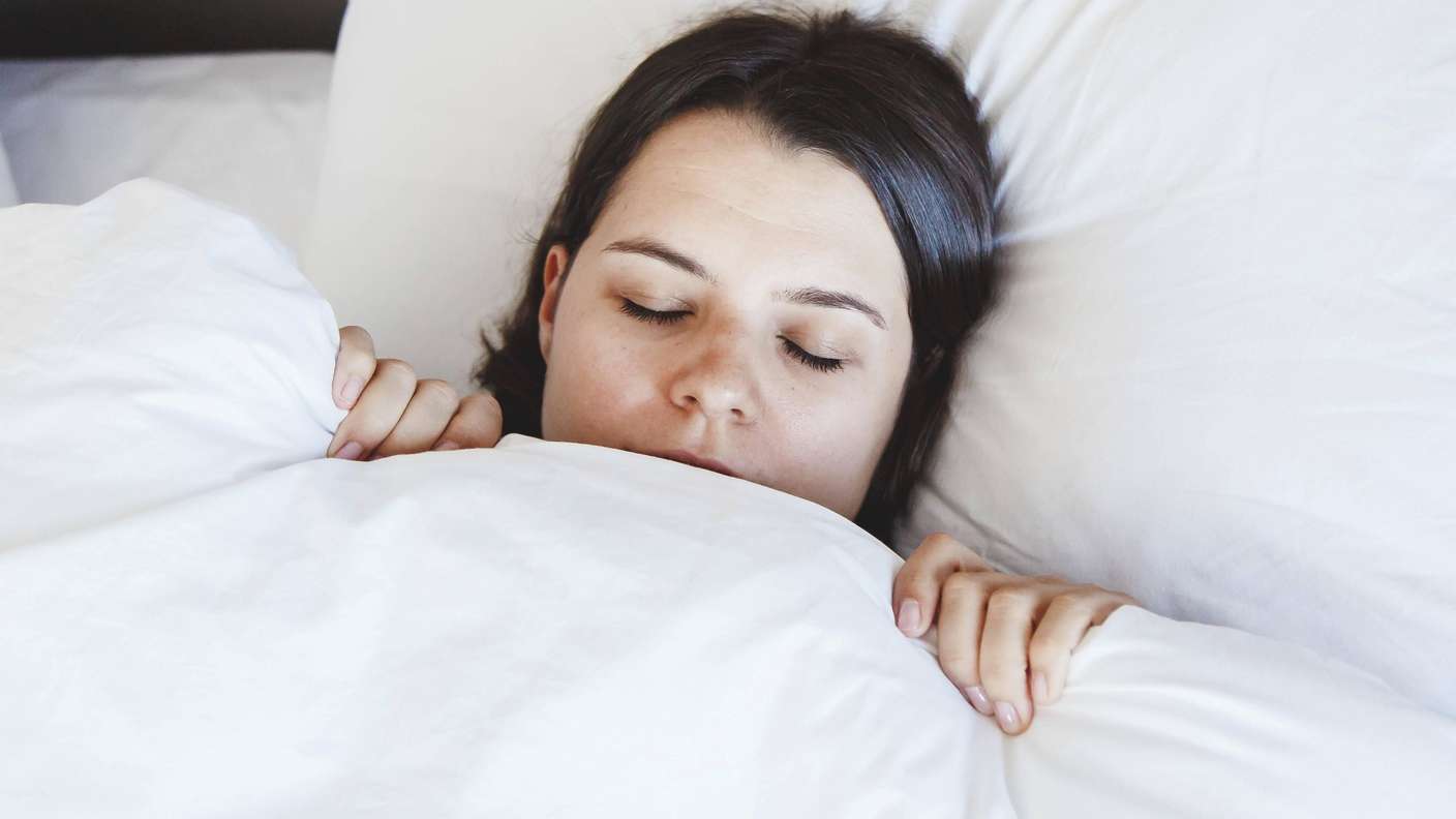 Schlafende Frau (Symbolbild).