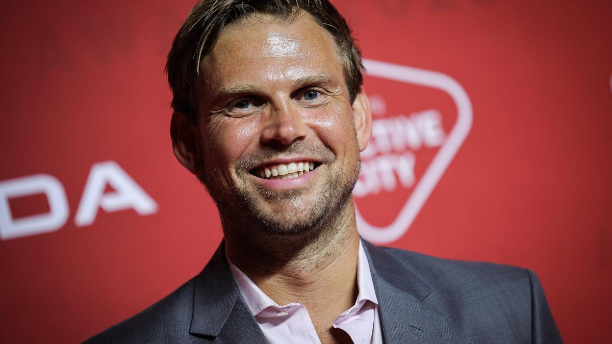 Fürste erscheint 2023 zur Verleihung des Sport Bild-Award 2023