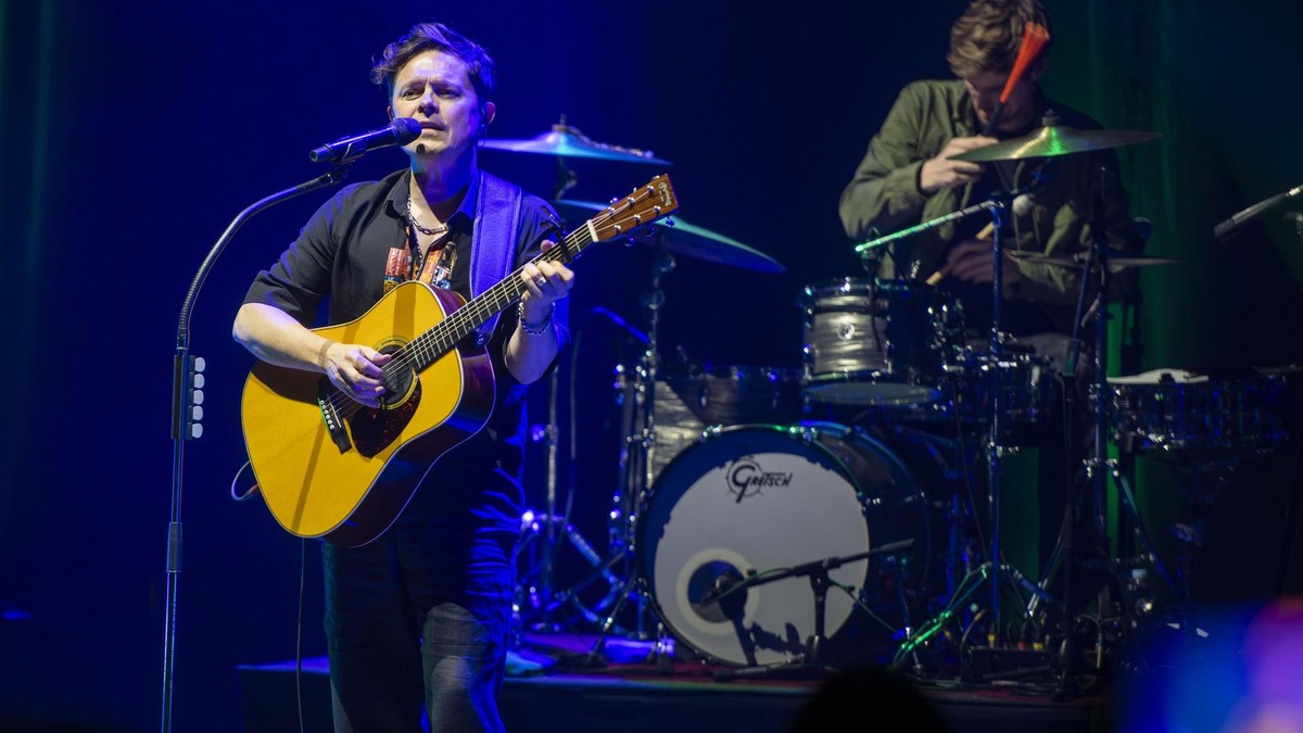 Michael Patrick Kelly spielt für die "Aktion Lichtblicke", die sich für bedürftige Kinder und ihre Familien einsetzt.
10.12..2025 Duisburg