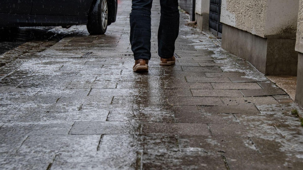 KW04 IMMOBILIEN Eis und Schnee