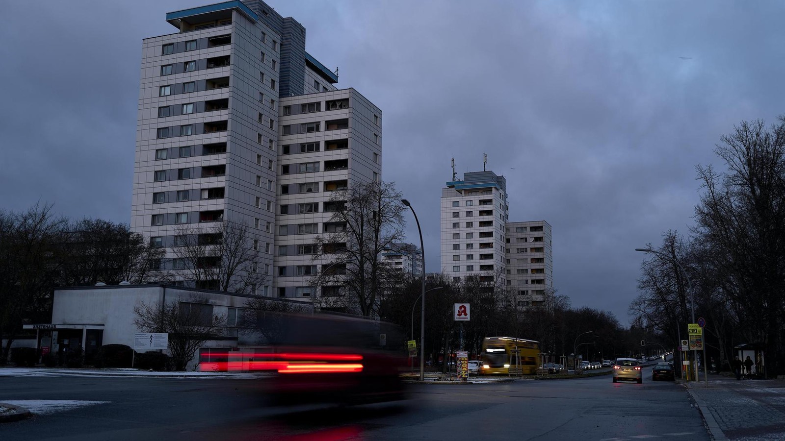 50.000 Haushalte im Südwesten betroffen – Brand einer Kabelbrücke