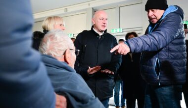 Empörte Bürger, kalte Hallen: Wegner wegen Stromausfall unter Druck - Berliner Morgenpost