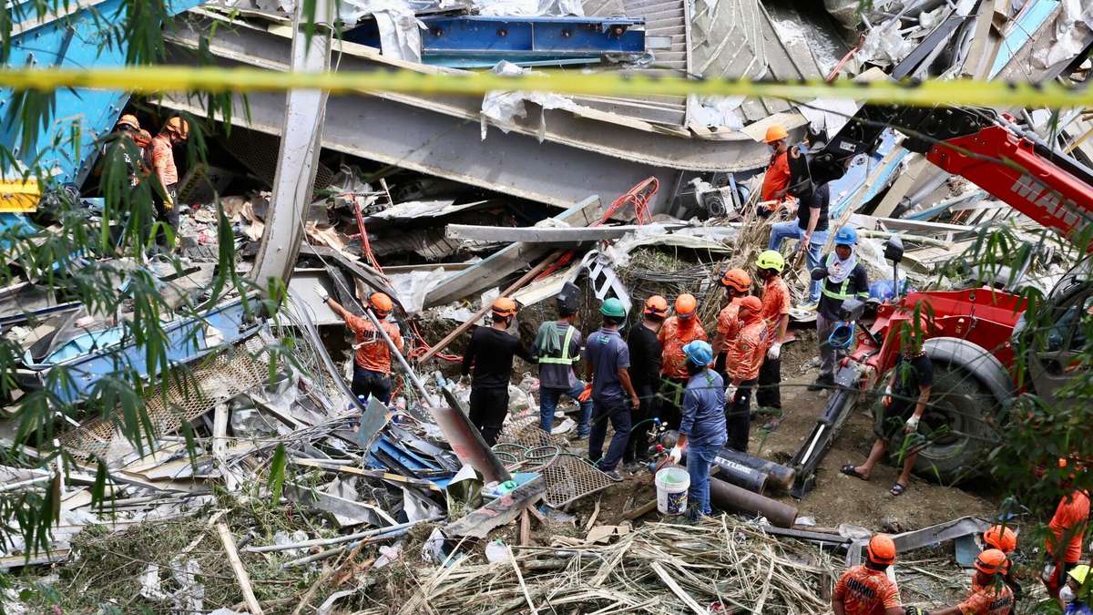 Müll-Lawine begräbt Häuser in Urlaubsland – Zahl der Toten steigt weiter an