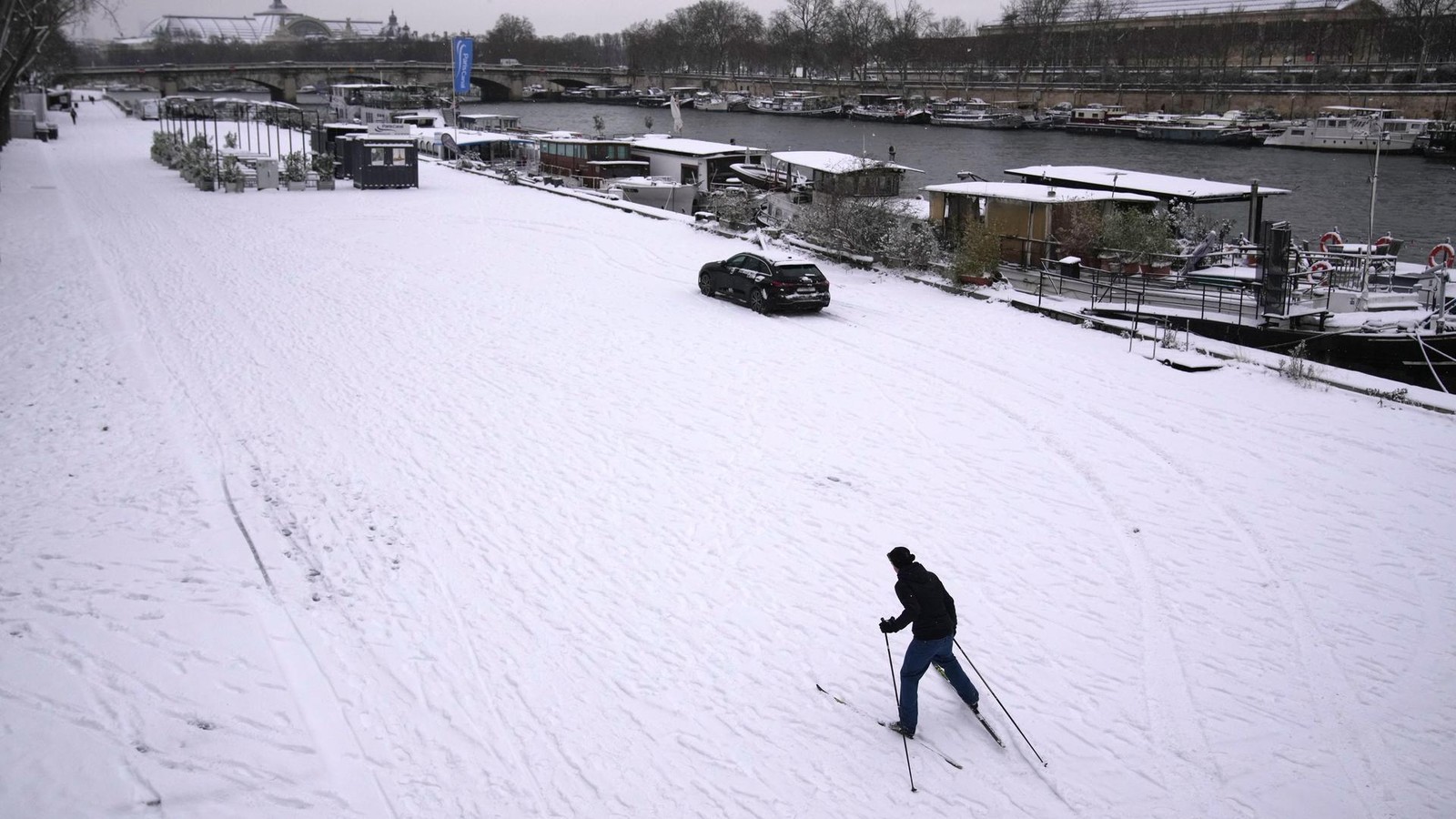 Minus 40 Grad, vereiste Flugzeuge und Bomben-Zyklon