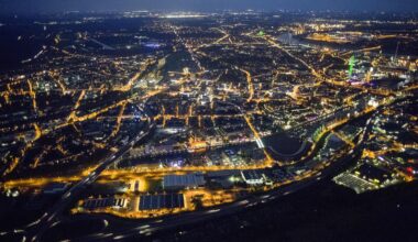 Rätselhafte Lichter am Duisburger Nachthimmel: Spekulationen über Spionage