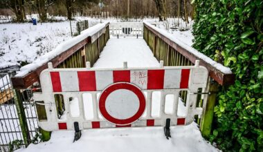Brücke an beliebtem See ist gesperrt: Das ist die Ursache