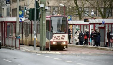 Mann droht in 903 mit einer Waffe