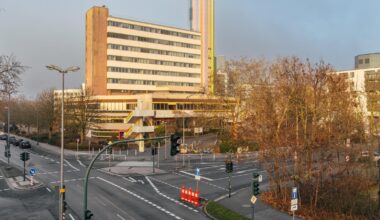 Warnstreik und Demo an der Universität: Verkehrsbehinderungen im Essener Norden