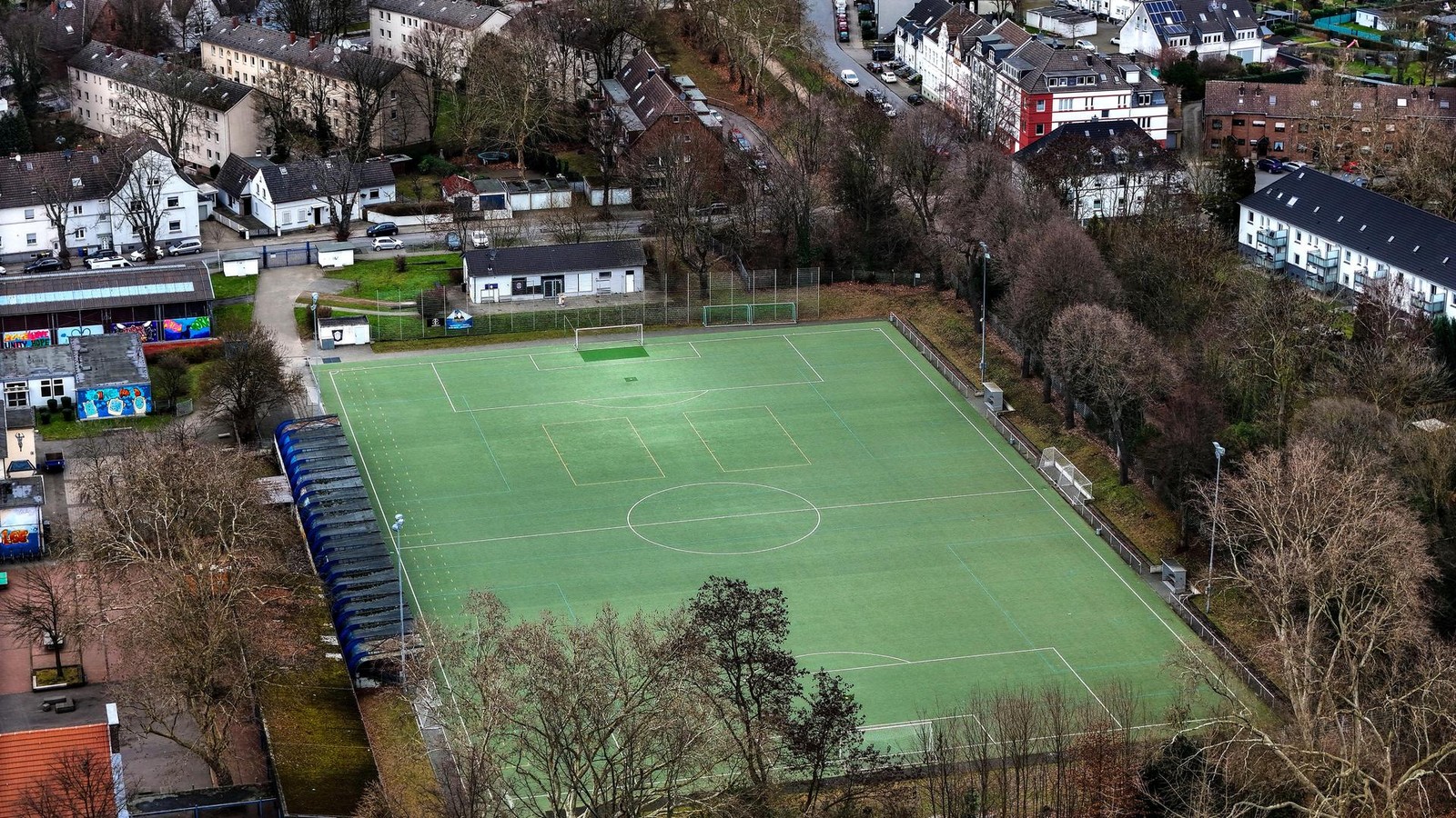 Stadt Essen tauscht zahlreiche Kunstrasen aus