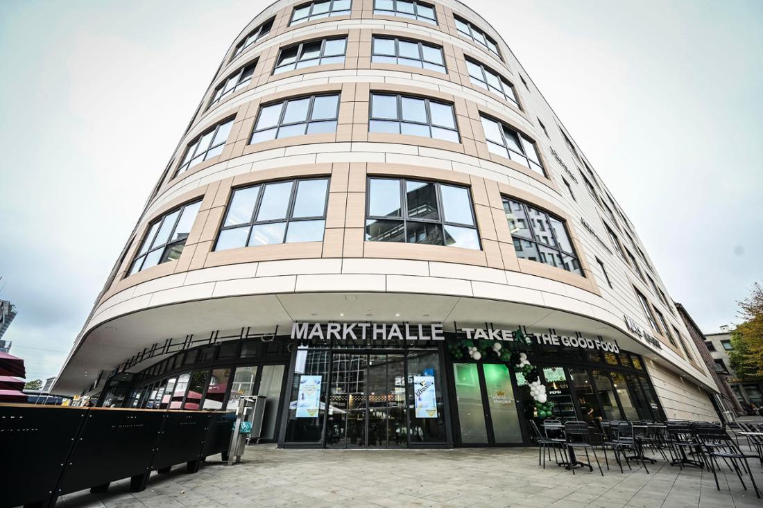 Die Markthalle im Königshof liegt mitten in der Essener Innenstadt.