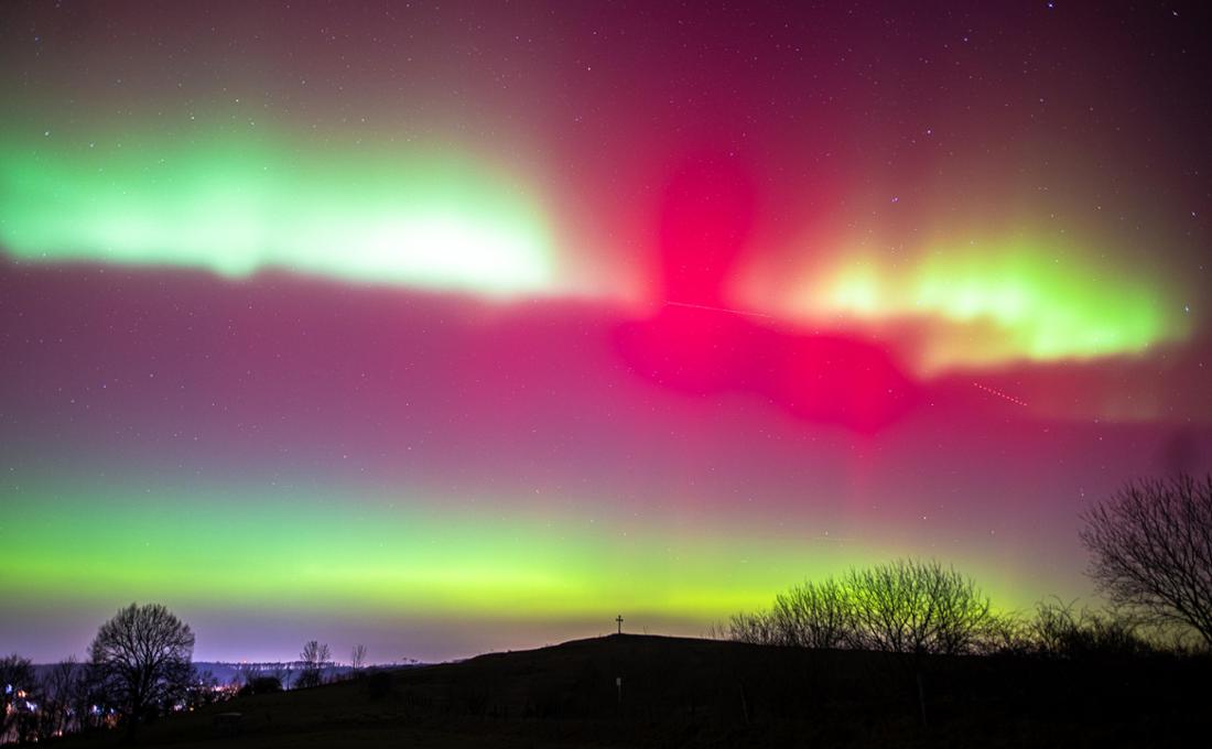 Der Himmel über NRW war bunt! Polarlichter haben am 19. Januar die Nacht erhellt. Wir haben viele tolle Bilder vom Himmelsspektakel.