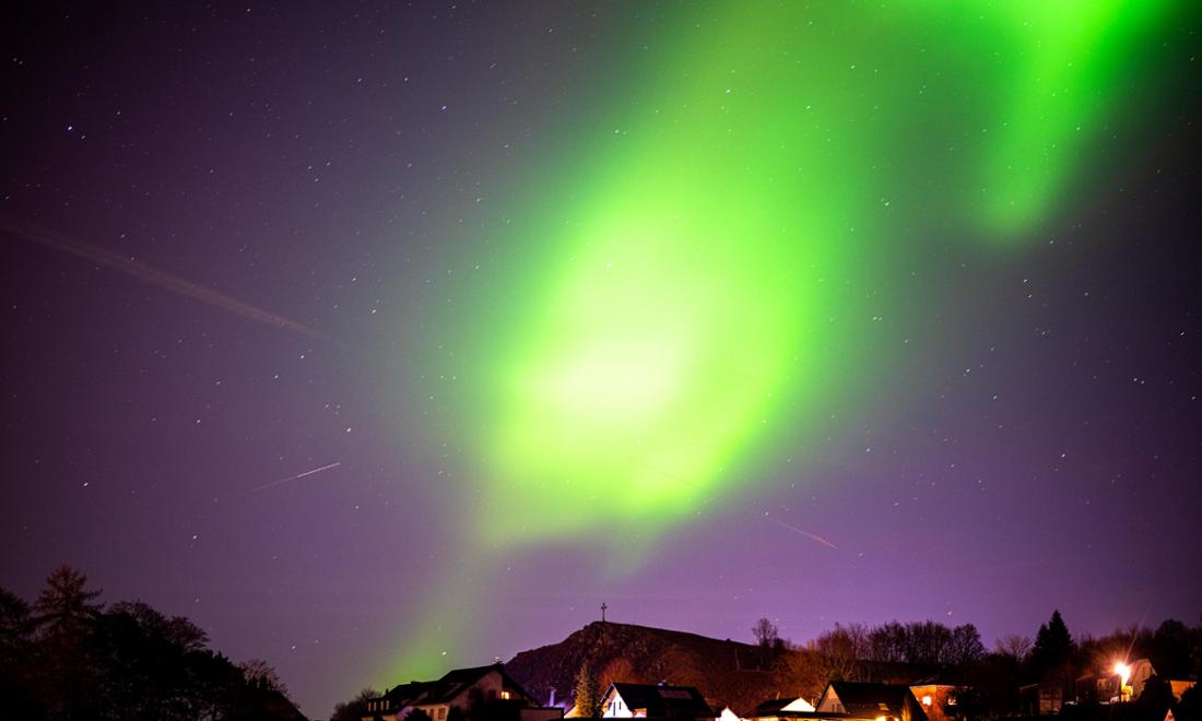 Der Himmel über NRW war bunt! Polarlichter haben am 19. Januar die Nacht erhellt. Wir haben viele tolle Bilder vom Himmelsspektakel.