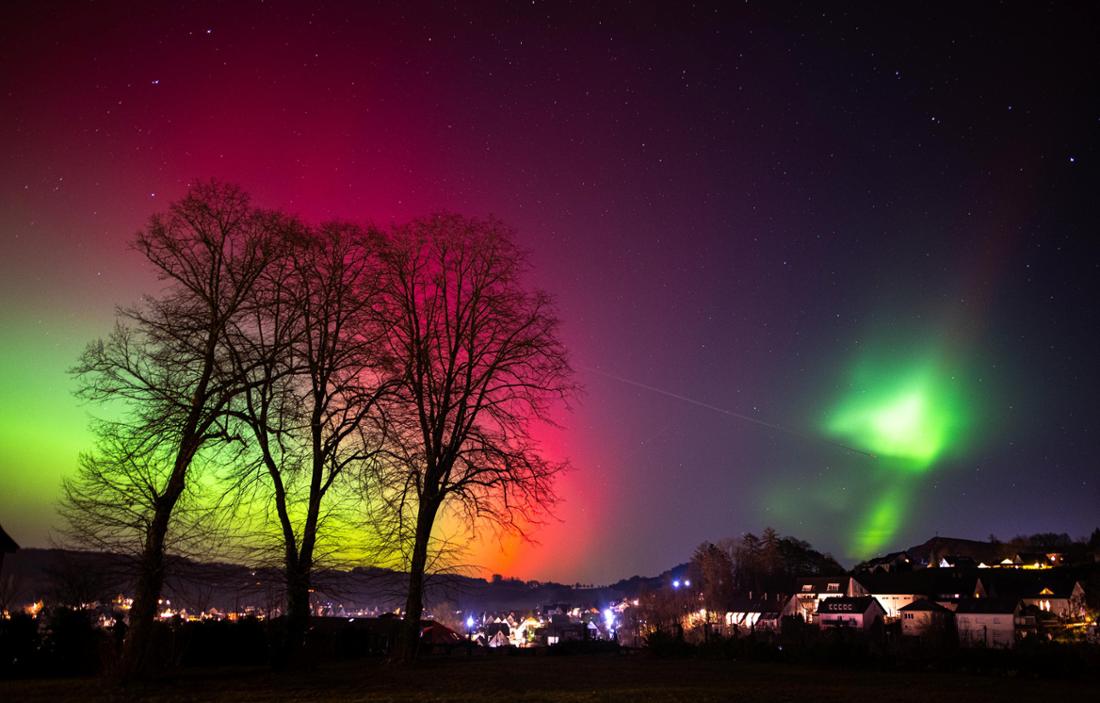 Der Himmel über NRW war bunt! Polarlichter haben am 19. Januar die Nacht erhellt. Wir haben viele tolle Bilder vom Himmelsspektakel.