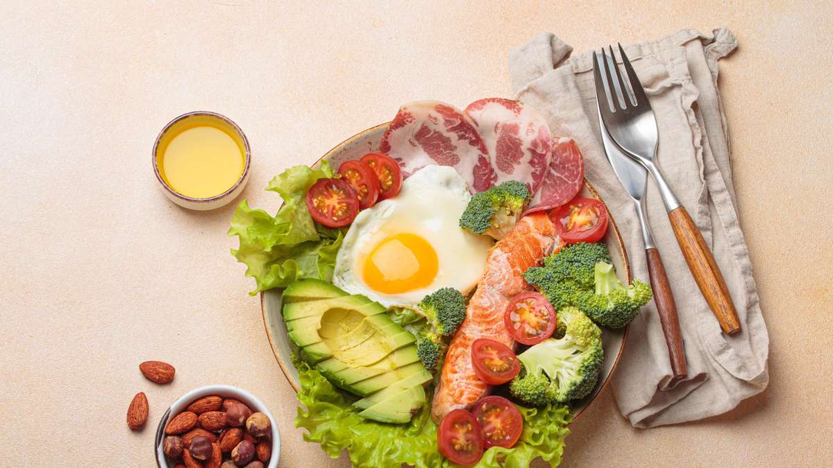 Wie die ketogene Ernährung funktioniert und was auf den Teller gehört
