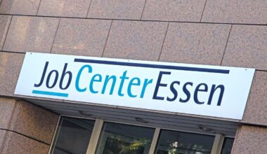 Jobcenter zahlt Bürgergeld-Empfängerin seit über einem Jahr keine Miete