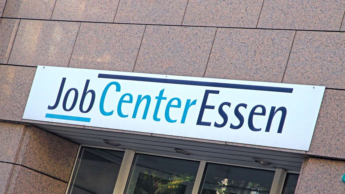 Jobcenter zahlt Bürgergeld-Empfängerin seit über einem Jahr keine Miete