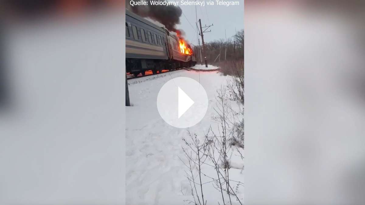 Russischer Angriff auf Zug bei Charkiw