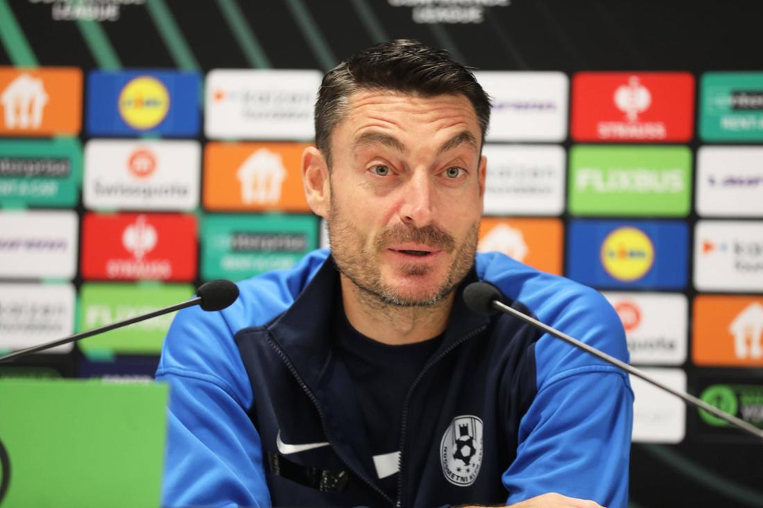 Schon bald soll Albert Riera bei Eintracht Frankfurt vorgestellt werden.