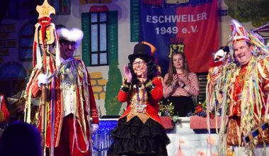 Damensitzung Trammebülle - Filmpost Nachrichten aus Eschweiler