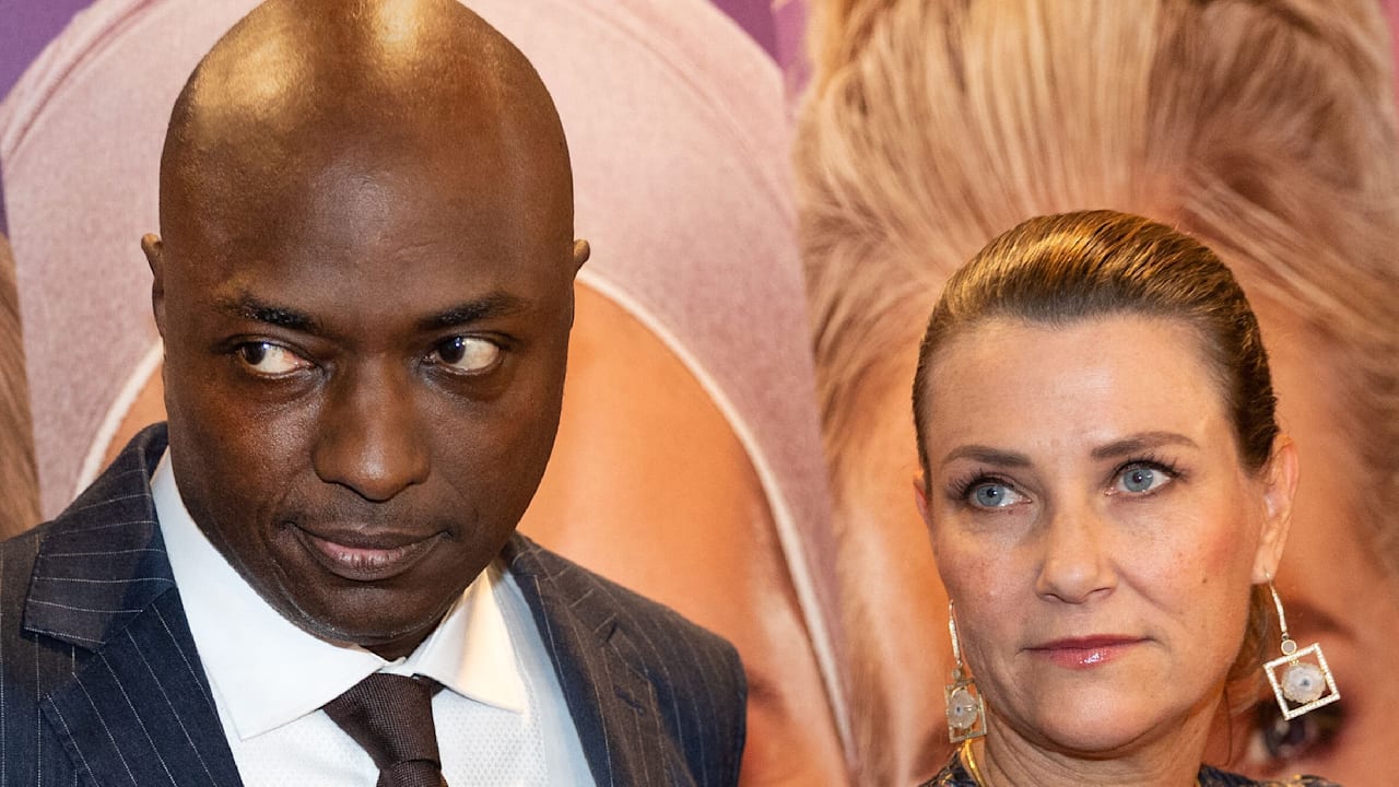 Prinzessin Märtha Louise und Durek Verrett: Bloß nicht nach Marius und Mette-Marit fragen! | Unterhaltung