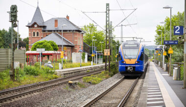 Jugendliche vor Zug gestoßen: Kein Prozess gegen Bahnsteig-Killer von Friedland | Regional
