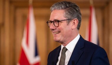 Starmer sagt, Musk's X treibe vor, um das britische Recht in Bezug auf KI-Deepfakes einzuhalten -