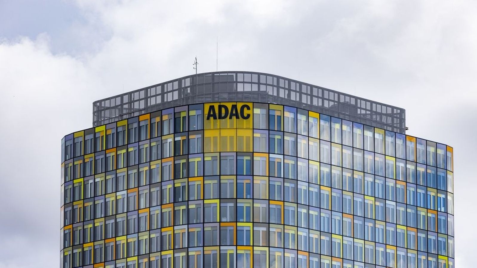 ADAC reagiert – Mitglieder sauer wegen Aussagen zu Spritpreisen
