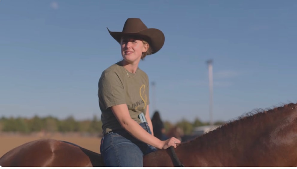 Das Leben eines modernen Cowgirls lebt Gina Schumacher auf der „XCS“-Ranch“ in Gordonville (Texas)
