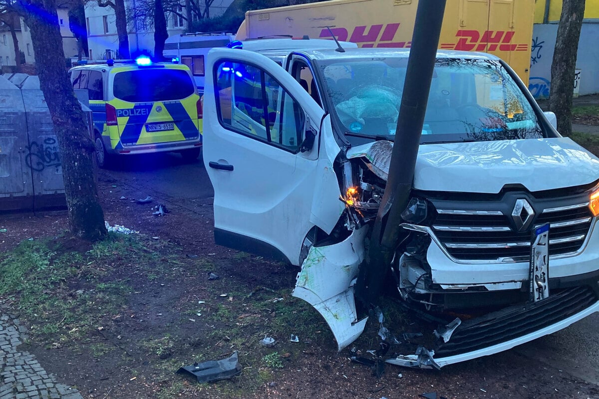 Fahrer macht sich nach Unfall aus dem Staub