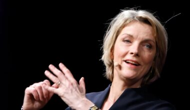 Leute - Marietta Slomka verfällt in Köln in die „rheinische Melodie“ - Medien