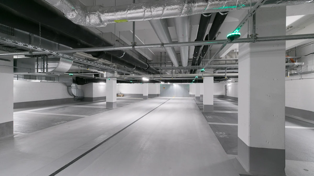 München: Mann legt Feuer, um Autoaufbruch zu vertuschen - München