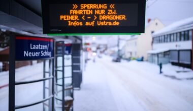 Busverkehr rollt nach Wintersturm mancherorts wieder an