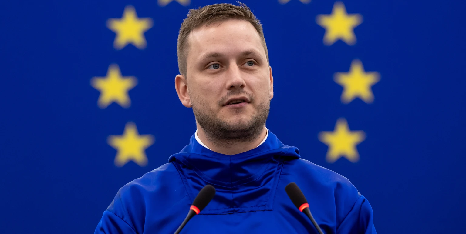 epa12439130 Prime Minister of Greenland Jens-Frederik Nielsen delivers a speech at the European Parliament in Strasbourg, France, 08 October 2025. The current plenary session runs from 06 October unti ...