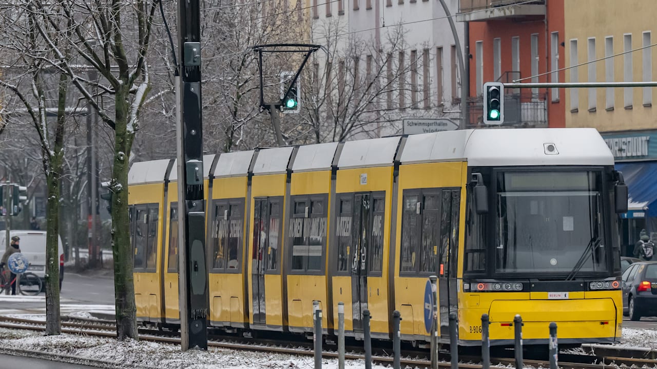 Berlin: Experte fordert Lösung bei Eisregen für die Straßenbahn | News