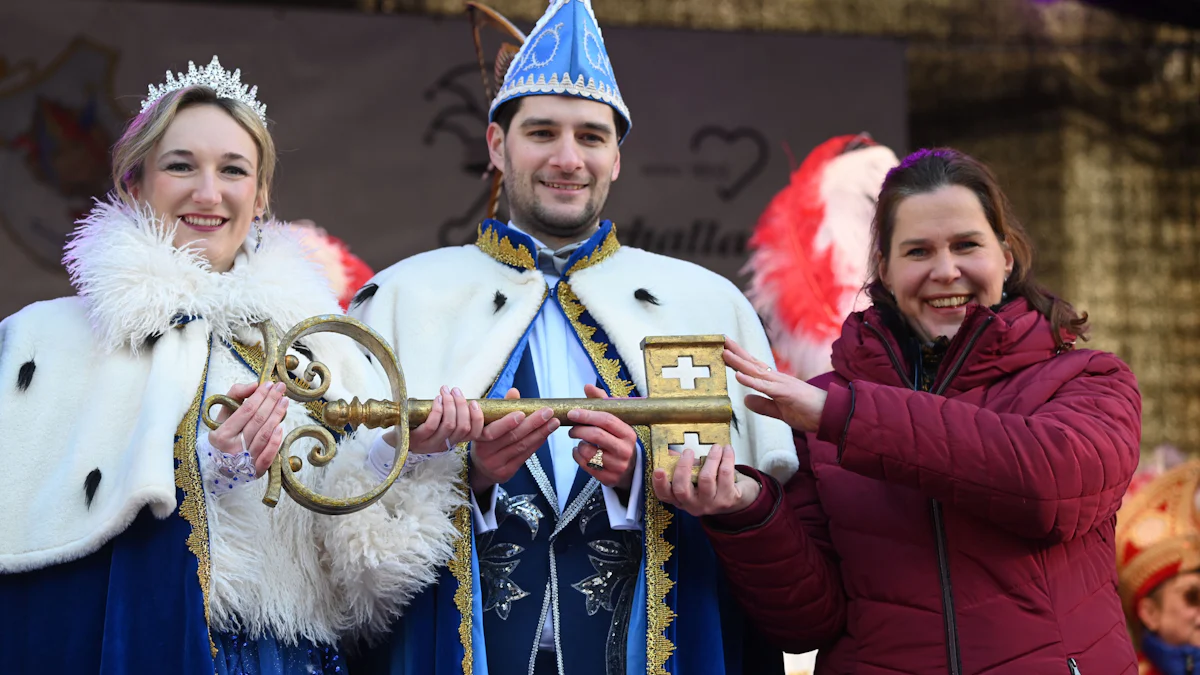 Münchner Marienplatz: Der Pumuckl tanzt mit der Narrhalla in den Fasching 2026 - München