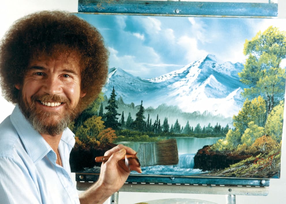 „Glückliche kleine Bäume“ nannte Bob Ross (†52) seine Motive selbst. In seiner TV-Sendung sagte er immer wieder, beim Malen gebe es keine Fehler, nur glückliche Zufälle. Genau das machte ihn zur Kultfigur