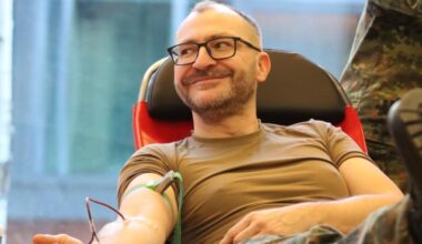 Soldaten spenden Blut in der Offizierschule Dresden