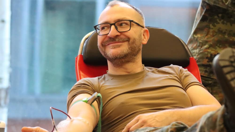Soldaten spenden Blut in der Offizierschule Dresden
