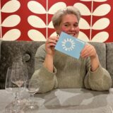 Redakteurin Irina Höfken bei einer früheren Ausgabe des Menükarussells.