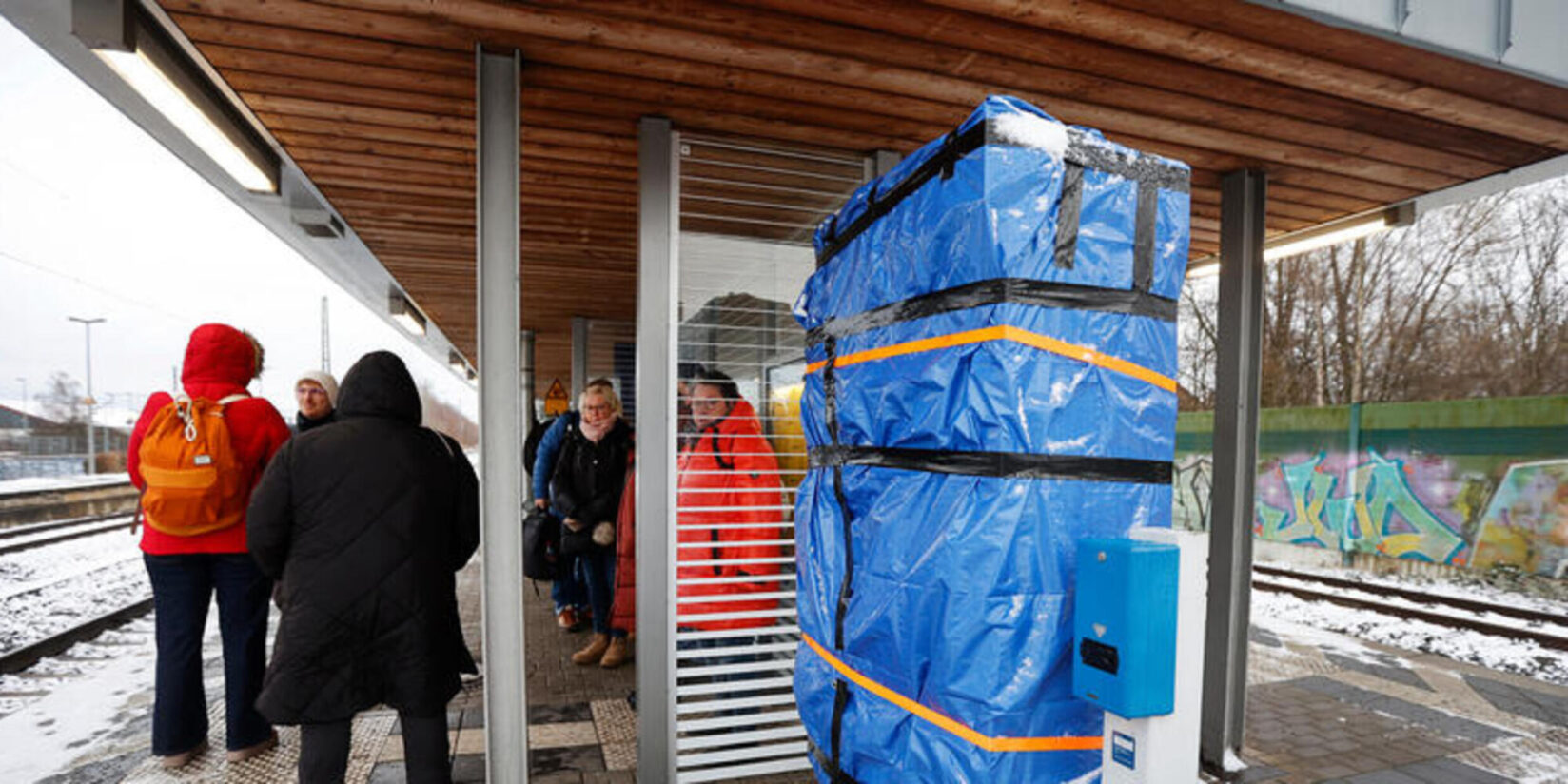 Sprengung am Bahnhof Holzwickede: Fahrkartenautomat zerstört